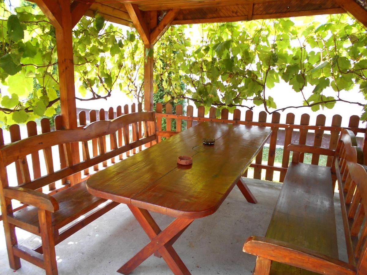 Bed and Breakfast Arpad Panzio Дьёр Экстерьер фото